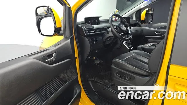 Hyundai Staria Staria L3.5 Школьный автобус — Фото автомобиля 11