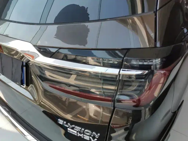 Honda Elysion — Фото автомобиля 7
