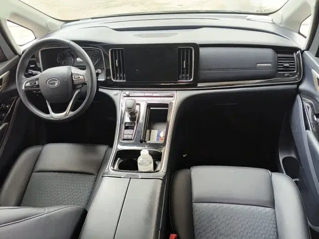 GAC Trumpchi M8 — Фото автомобиля 12