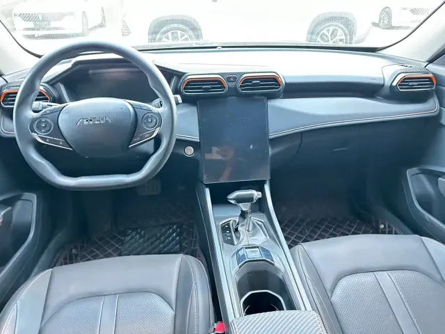 Dongfeng Yixuan — Фото автомобиля 5