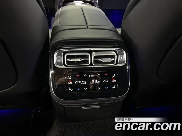 Mercedes-Benz S-Class — Фото автомобиля 14