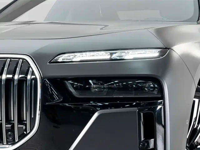 BMW 7 Series — Фото автомобиля 4