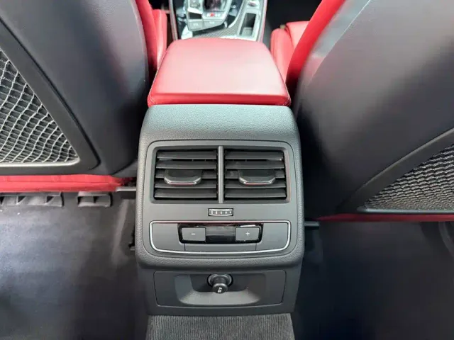 Audi S4 — Фото автомобиля 11