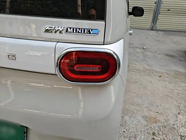 Wuling Hongguang Mini EV — Фото автомобиля 7