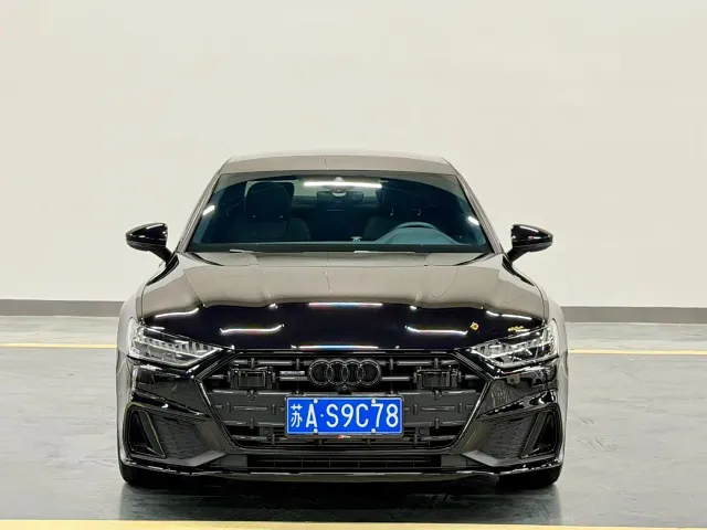 Audi A7L — Фото автомобиля 2