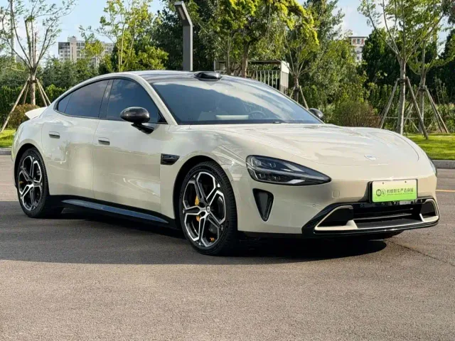 Xiaomi SU7 — Фото автомобиля 3