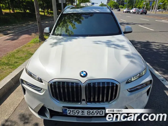 Фотография автомобиля — BMW X7 G07