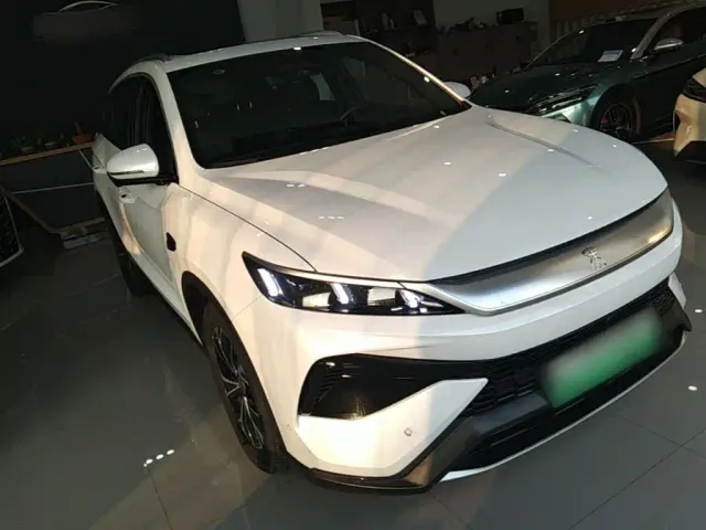 BYD Song Pro — Фото автомобиля 3