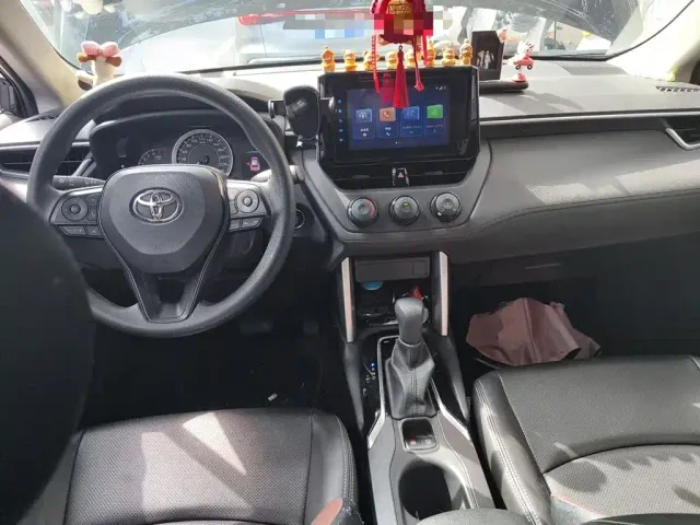Toyota Corolla Cross — Фото автомобиля 10