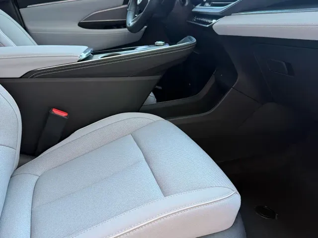 Buick Buick E5 2023 Premium Standard Range Edition — Фото автомобиля 12