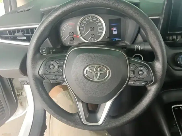 Toyota Corolla — Фото автомобиля 6