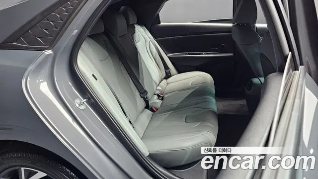 Hyundai AVANTE Новый Avante (CN7) — Фото автомобиля 11