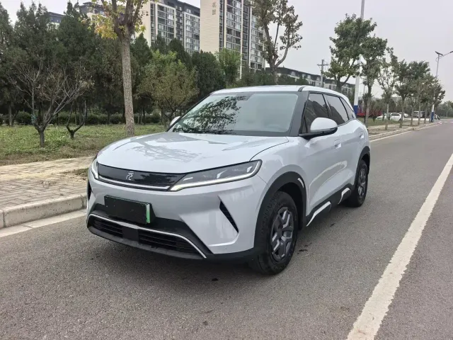 Фотография автомобиля — BYD Yuan UP