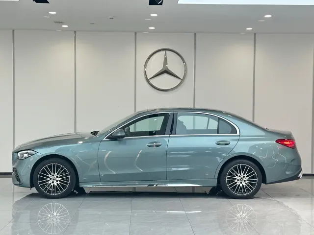 Mercedes-Benz C-Class — Фото автомобиля 4