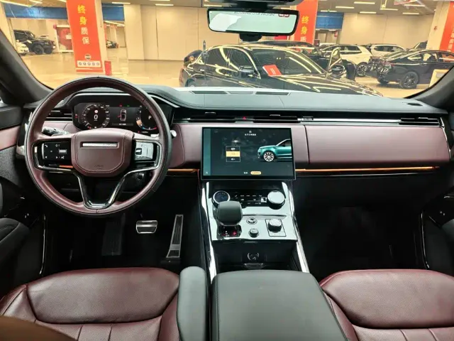 Land Rover Range Rover Sport — Фото автомобиля 13