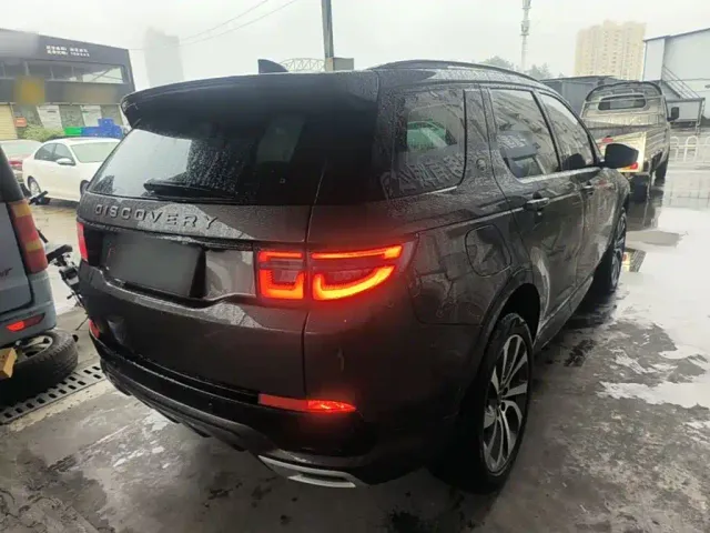 Land Rover Discovery Sport — Фото автомобиля 6