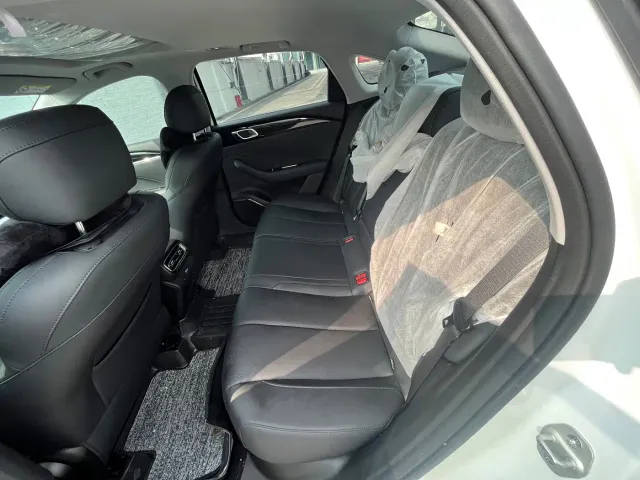 Geely Emgrand — Фото автомобиля 4