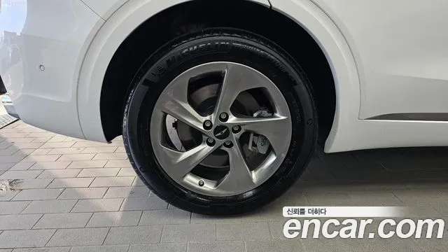Genesis GV70 2.5T Бензин AWD — Фото автомобиля 4