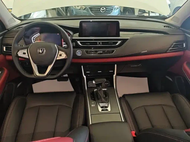 Changan CS75 — Фото автомобиля 9