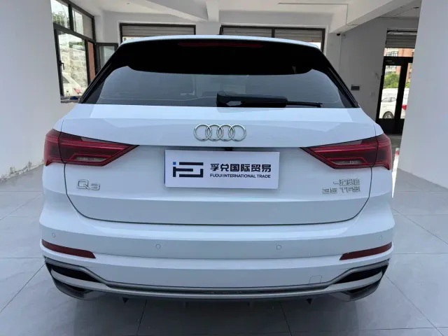 Audi Q3 — Фото автомобиля 5