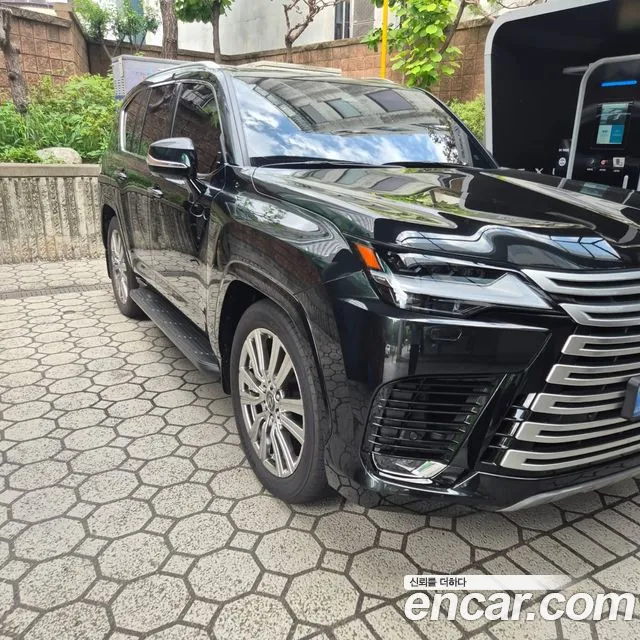 Lexus LX — Фото автомобиля 2