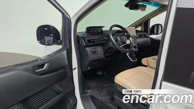 Hyundai Staria — Фото автомобиля 15