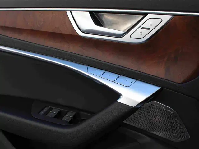 Audi A6L — Фото автомобиля 7