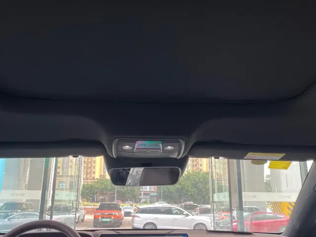 BYD Seal 07 DM-i — Фото автомобиля 12