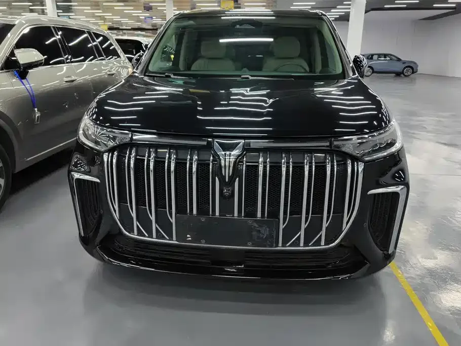 Voyah Auto Voyah Dreamer 2022 Low-carbon Dream+Smart Package — Фото автомобиля 2