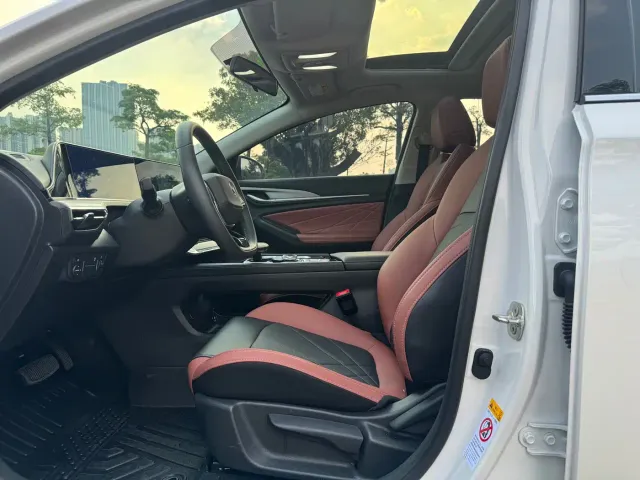 Changan Eado — Фото автомобиля 4
