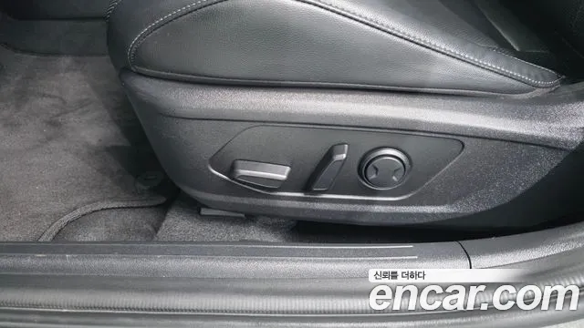 Hyundai Avante CN7 — Фото автомобиля 30