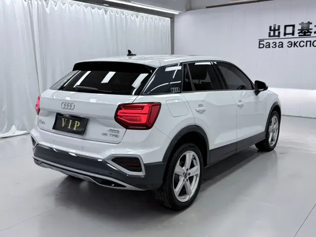 Audi Q2L — Фото автомобиля 6