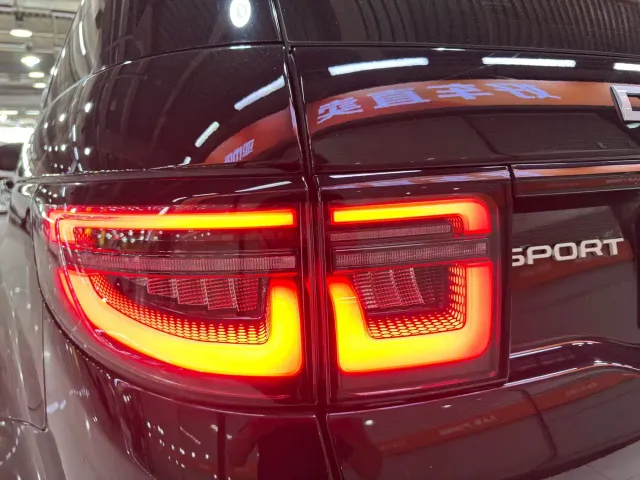 Land Rover Discovery Sport — Фото автомобиля 21