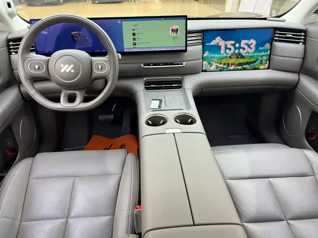 IM Motors LS6 — Фото автомобиля 9