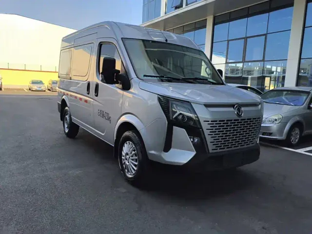 Dongfeng Yufeng — Фото автомобиля 3