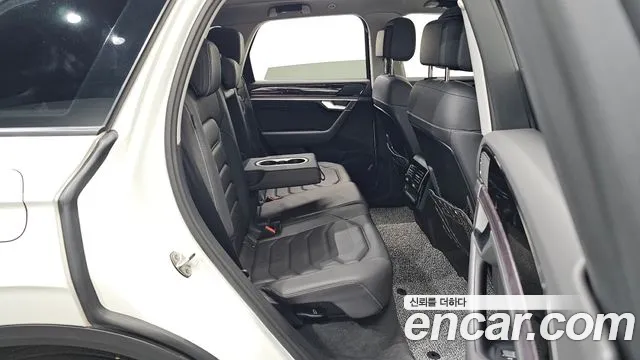Volkswagen Touareg Touareg 3 поколение 3.0 TDI Premium — Фото автомобиля 19