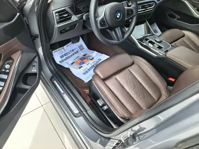 BMW 3 Series — Фото автомобиля 5