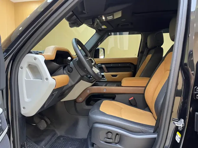 Land Rover Defender — Фото автомобиля 4