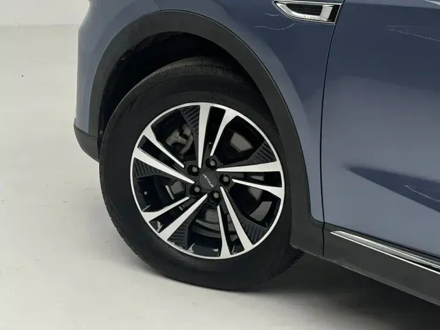 Jetour X70 Plus — Фото автомобиля 16