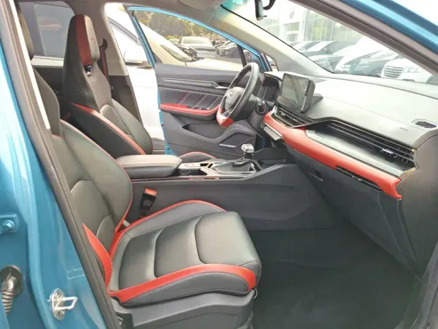 Geely Emgrand S — Фото автомобиля 24