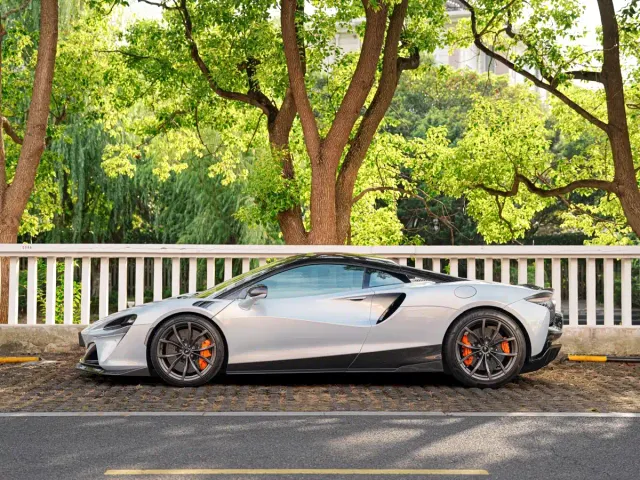 McLaren Artura — Фото автомобиля 20