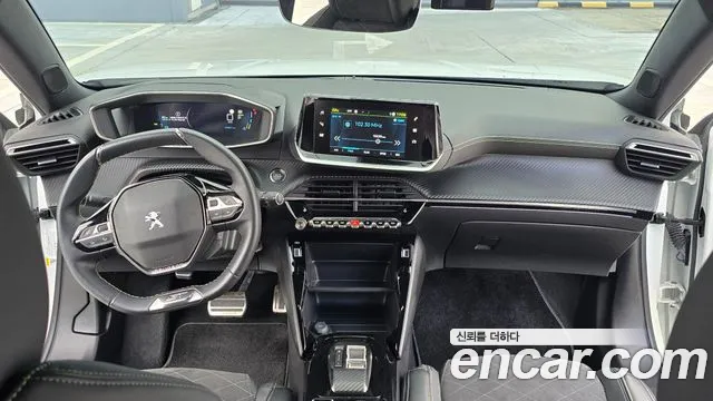 Peugeot 2008 Generation 2 — Фото автомобиля 10