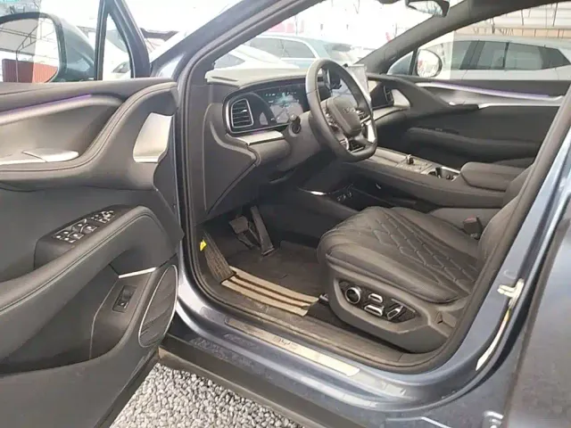 BYD Sealion 07 EV — Фото автомобиля 15