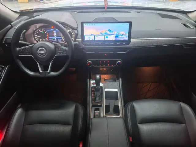 Nissan Teana — Фото автомобиля 8