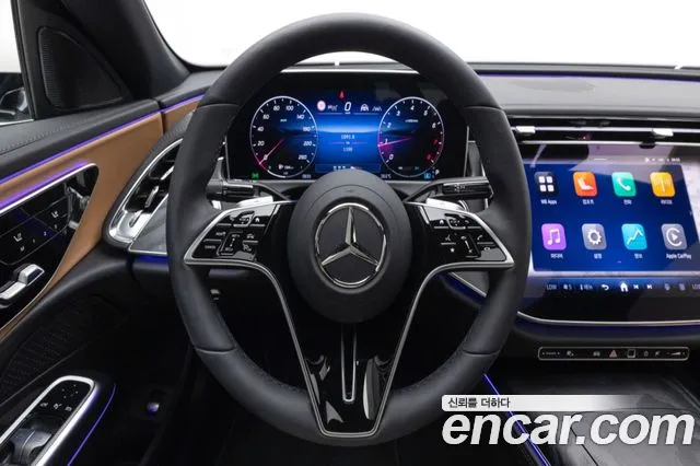 Mercedes-Benz E-Class — Фото автомобиля 20