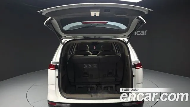Kia Canival Carnival 4 поколение 7 мест Signature — Фото автомобиля 19