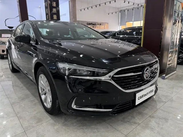 Buick LaCrosse — Фото автомобиля 3