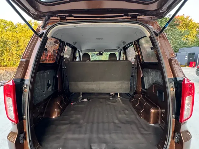 Wuling Hongguang — Фото автомобиля 11