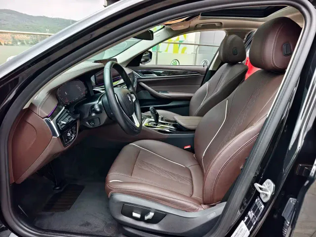 BMW 5 Series — Фото автомобиля 10