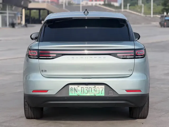 Leapmotor C11 — Фото автомобиля 5
